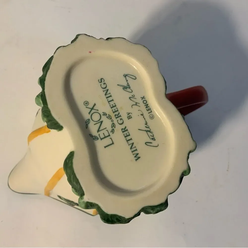 Lenox WINTER GREETINGS EVERY DAY Sculpted Creamer 8 Ounce GREAT CONDITION